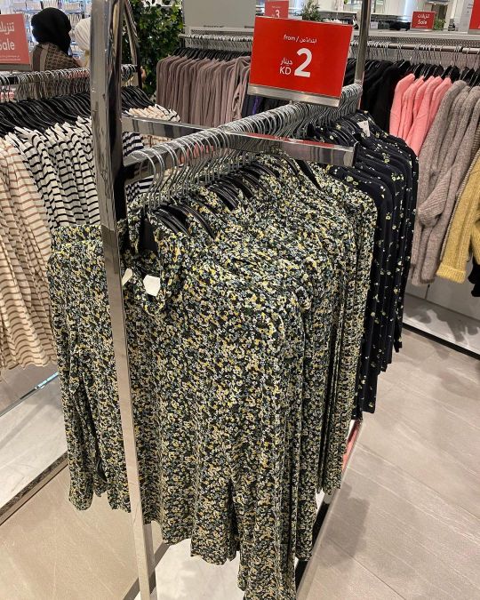135090947_447035679788187_7942161876540701640_n H&M